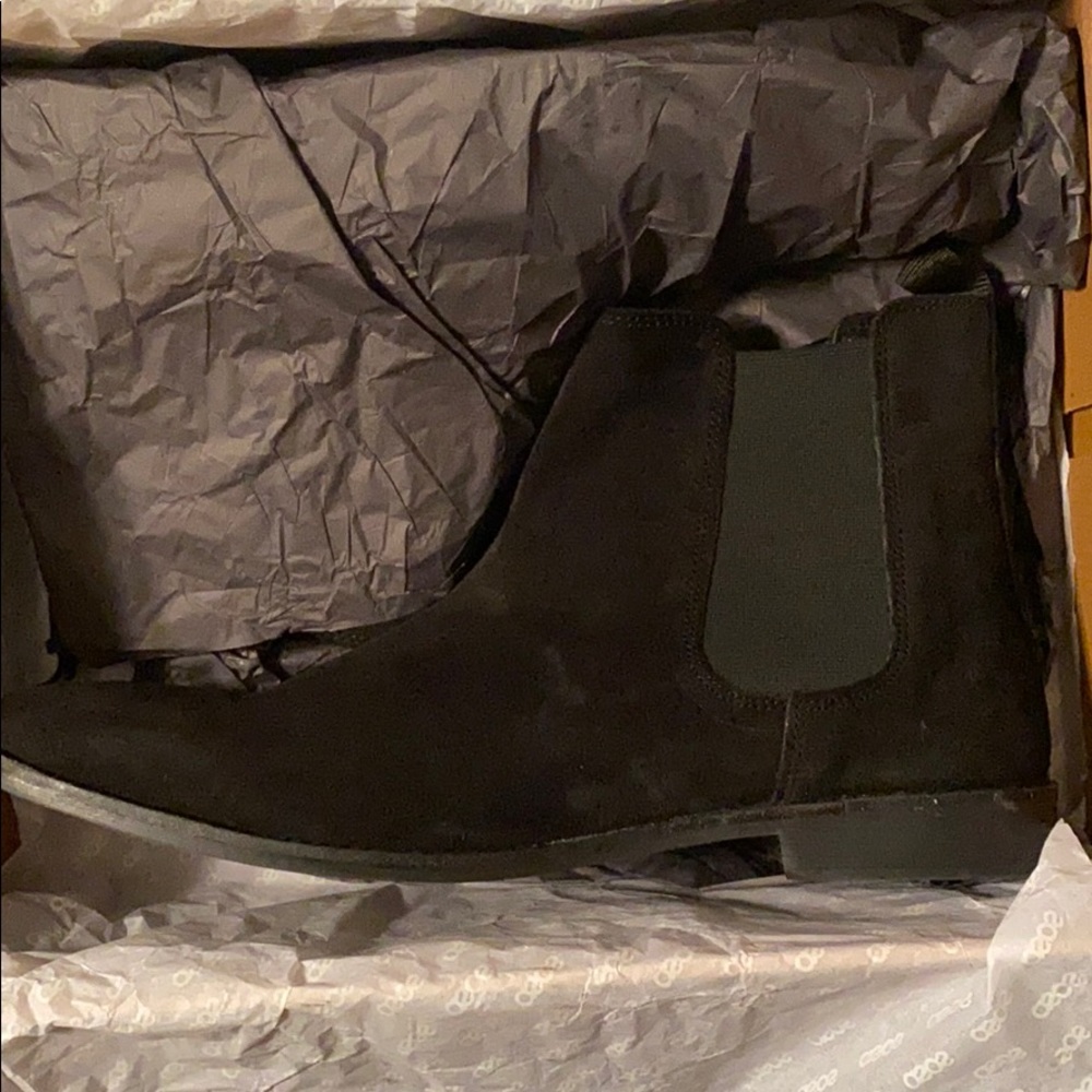 Men’s ASOS Suede Chelsea Boots Size 14